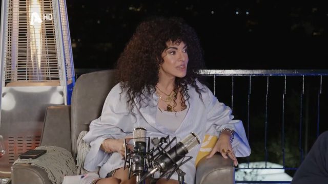 Μαρία Σολωμού: «Μόνο που δε με πετροβόλησαν στο Σύνταγμα όταν είπα ότι ήμουν με 4 ταυτόχρονα»