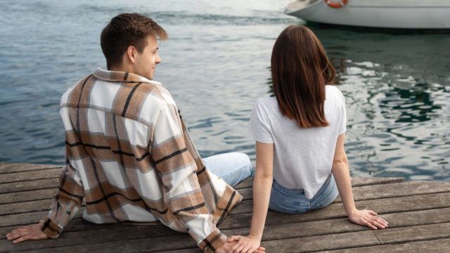 4 ενδείξεις ότι η αγάπη στη σχέση σας μπορεί να μην είναι πραγματική