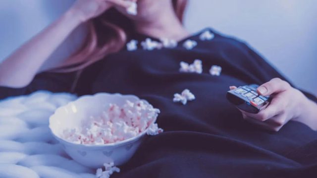 Τηλεθέαση(29/6): Το τέλος του Weekenders, τα Mad VMA και οι ανατροπές στα ποσοστά