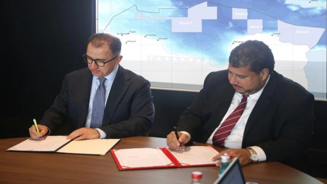 «Η Ελλάδα δεν θα δεχθεί καμία παραβίαση»: Η απάντηση της Αθήνας στη συμφωνία Λιβύης – Τουρκίας
