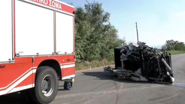 Δραματικές στιγμές στη Θεσσαλονίκη: Ο 9χρονος δεν ξέρει ότι σκοτώθηκε ο πατέρας και ο αδελφός του στο τροχαίο