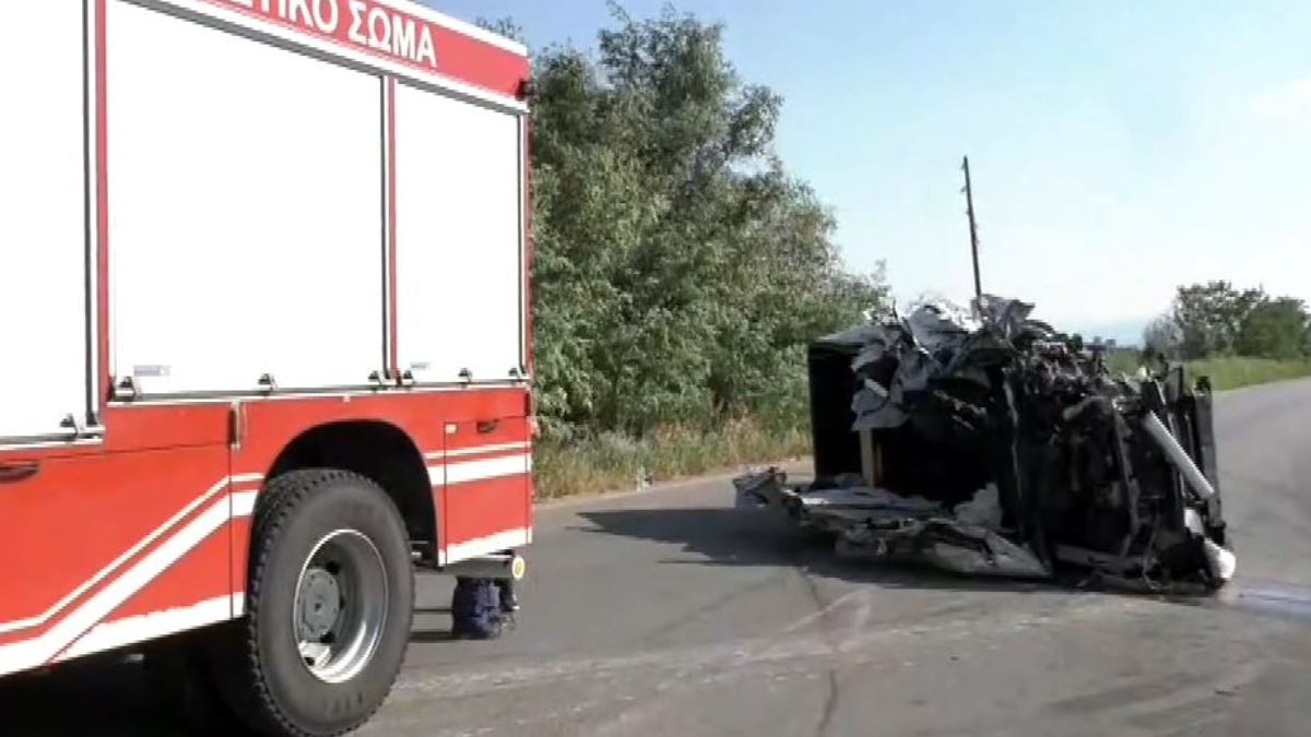 Δραματικές στιγμές στη Θεσσαλονίκη: Ο 9χρονος δεν ξέρει ότι σκοτώθηκε ο πατέρας και ο αδελφός του στο τροχαίο