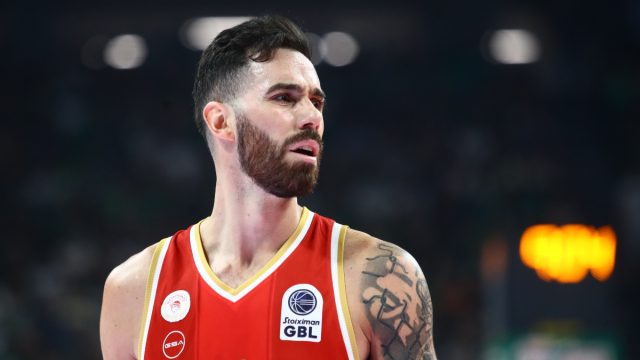 Βιλντόζα: Επίσημα στη Βίρτους Μπολόνια μετά την αποχώρηση από τον Ολυμπιακό
