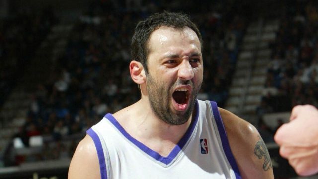 Βλάντε Ντίβατς: Τροχαίο με τη μηχανή του – Διαμομίσθηκε στο νοσοκομείο