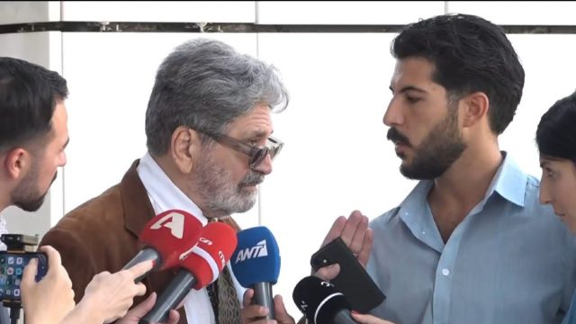 Σκηνή απείρου κάλλους: Ο Γιώργος Χριστοδούλου επιτέθηκε σε δημοσιογράφο του ΑΝΤ1 για το διάλογο με Μπιμπίλα στη δίκη Φιλιππίδη