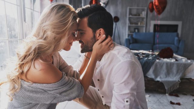 Γυρνάει η τύχη τους: Τα 2 ζώδια που θα κάνουν σοβαρή σχέση το 2025