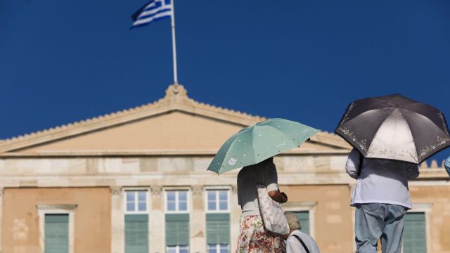175 νεκροί στην Αθήνα λόγω ζέστης – Τι συνέβη τον Ιούνιο με τον καύσωνα