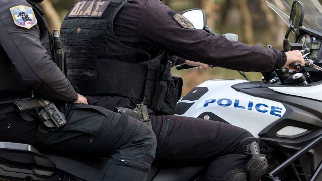 Τρίκαλα: 71χρονος αυτοκτόνησε μέσα στο σπίτι του – Τον βρήκε η σύζυγός του