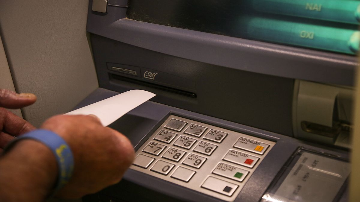 Σημαντικές αλλαγές στα ΑΤΜ: Τέλος οι υψηλές προμήθειες από 24 Ιουλίου!