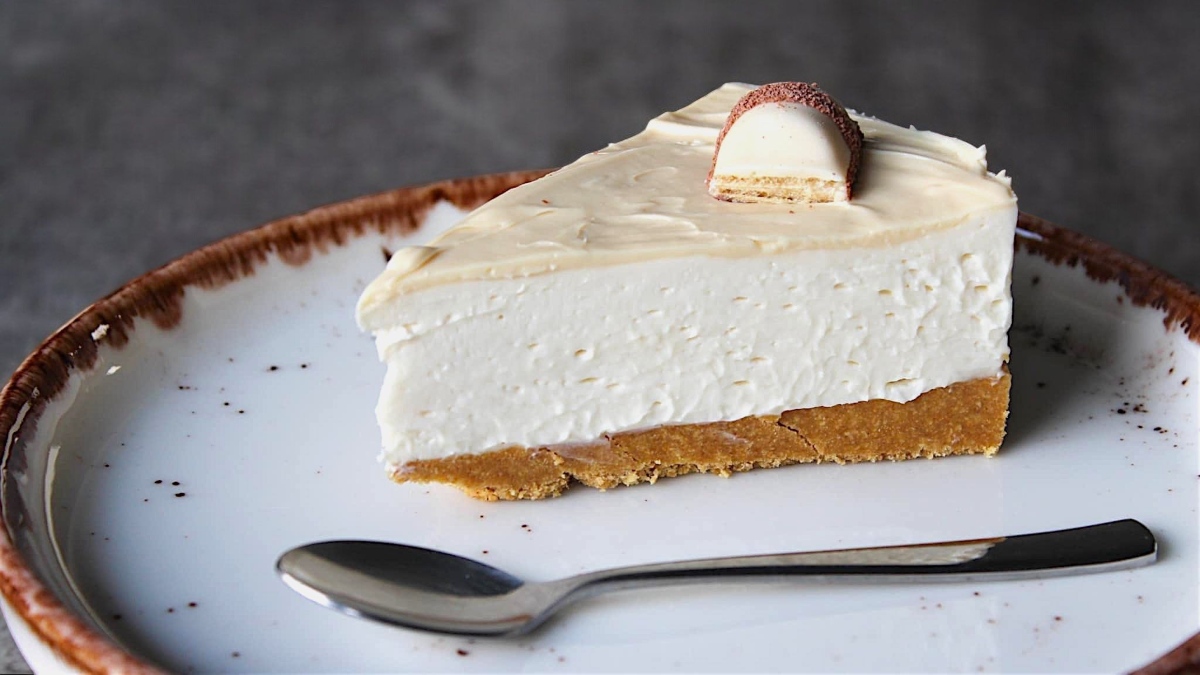 Εύκολο Cheesecake Kinder Bueno με λίγα υλικά