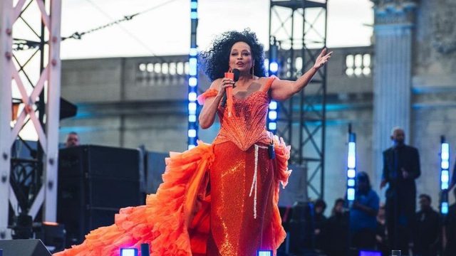 Γέμισε το Καλλιμάρμαρο για την Diana Ross: Ο χαιρετισμός στους Έλληνες fans και οι απαιτήσεις της – Ποιοι έδωσαν το παρών