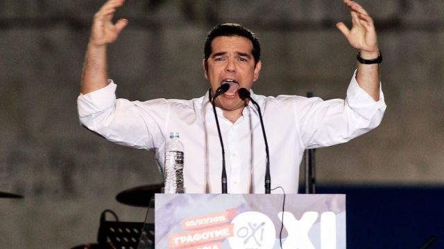Σαν σήμερα, 01 Ιουλίου 2015: Να ψηφίσουν «όχι» στο δημοψήφισμα της 5ης Ιουλίου καλεί τους πολίτες ο πρωθυπουργός Αλέξης Τσίπρας