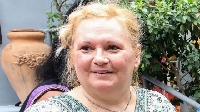 Δύσκολες ώρες για την Καίτη Φίνου: «Έφυγε από τη ζωή! Πήγε να την βρει…»