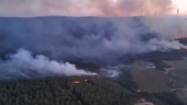 Απίστευτο: Μυρίζει καπνός σε όλη την Αττική από τις ισχυρές πυρκαγιές στη Τουρκία