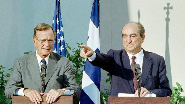 Σαν Σήμερα: 18 Ιουλίου 1991: Ο πρόεδρος των ΗΠΑ Τζορτζ Μπους επισκέπτεται την Ελλάδα και ξεκαθαρίζει πως θα λυθεί σύντομα το Κυπριακό