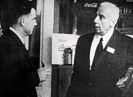 Ο Κ. Βαρβαρέσος με τον Α. Παπανδρέου