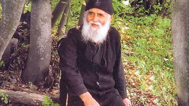 Άγιος Παΐσιος: Σήμερα(12/7) τιμάται η μνήμη του – Τα τρία θαύματα που συγκλονίζουν