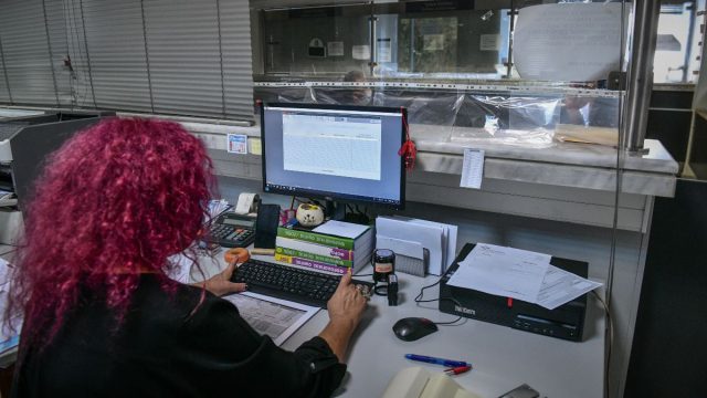 Ανατροπές στο ωράριο εργασίας και στις υπερωρίες – Τι ισχύει με τις 13 ώρες δουλειάς