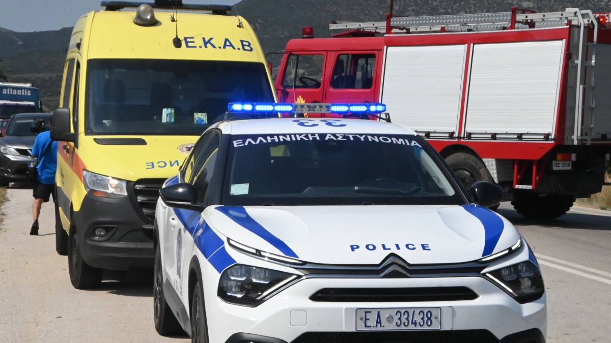 Θεσσαλονίκη: Χειροπέδες σε 53χρονη αστυνομικό – Την κατήγγειλε ο εν διαστάσει σύζυγός της για απειλή