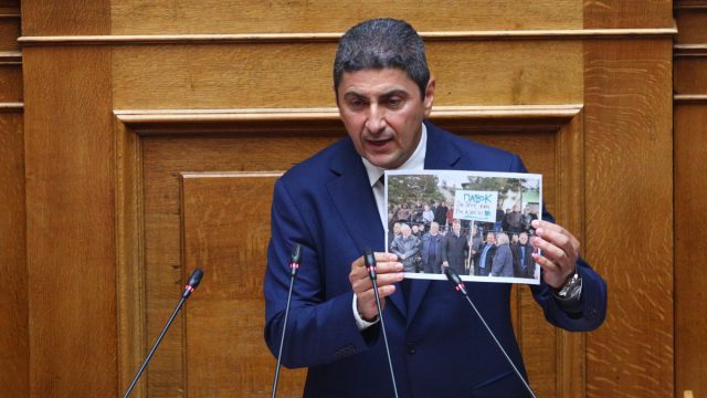 Απίθανη λεκτική γκάφα Αυγενάκη για ΟΠΕΚΕΠΕ: «Δε θα μείνει τίποτα… στο φως»