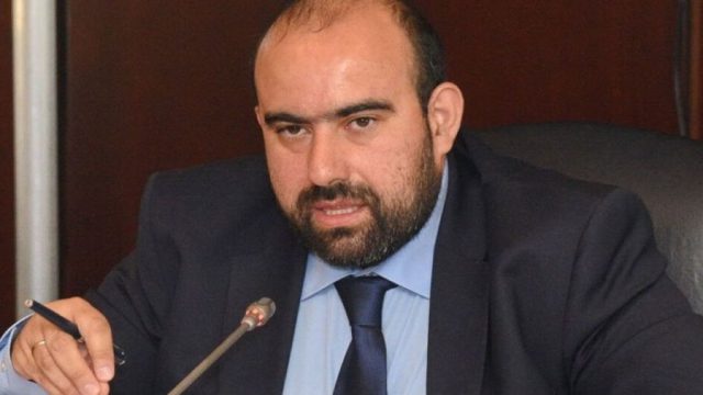 «Θα είχα χτυπήσει σοβαρά το κεφάλι μου, αλλά…»: Τα πρώτα λόγια του δημάρχου Κυθήρων μετά τη λιποθυμία του