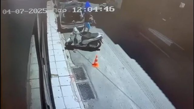 Νέο βίντεο ντοκουμέντο από το φονικό στην Αγία Παρασκευή: Οι κινήσεις του δράστη πριν από το έγκλημα