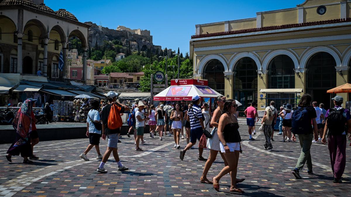 Νέο έκτακτο δελτίο της ΕΜΥ για τον καύσωνα: Πού θα δούμε 43άρια – Οι δύο χειρότερες μέρες
