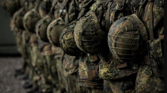 Αναδιάρθρωση στις Ένοπλες Δυνάμεις: Αυξήσεις, στεγαστικά προγράμματα και καταργήσεις μονάδων