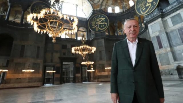Προκλητικός Ερντογάν για ακόμη μία φορά: «Πέντε χρόνια πριν απελευθερώσαμε την Αγιά Σοφιά»