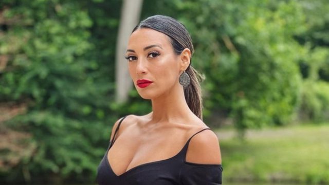 «Φωτιά» με μπικίνι η Ευγενία Σαμαρά: Στο κορμί της παίζεις… τρίλιζα