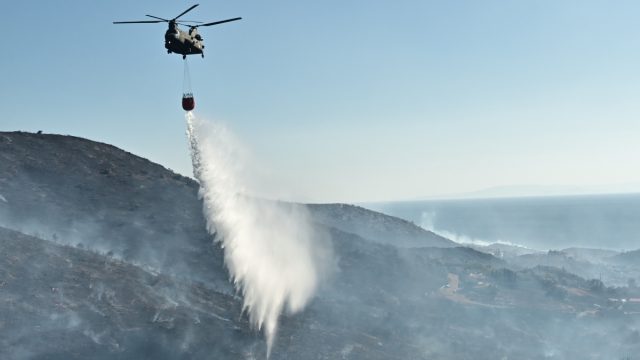 Φωτιά στον Μαραθώνα – Ήχησε το 112
