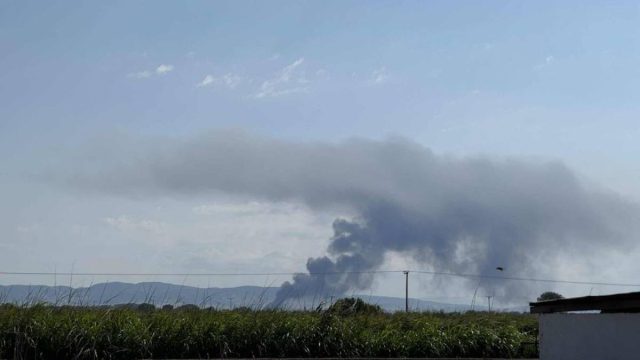 Συναγερμός στη Σίνδο: Φωτιά σε εταιρεία ανακύκλωσης – Ήχησε 112