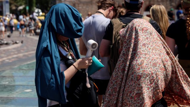 Συναγερμός από την ΕΜΥ: Στον… φούρνο η χώρα – Το θερόμετρο θα φτάσει τους 42 βαθμούς
