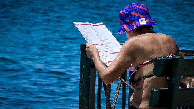 Καιρός: Έρχεται πολύ έντονο κύμα ζέστης, με χαρακτηριστικά καύσωνα – Προειδοποίηση Αρναούτογλου για επικίνδυνα 40άρια