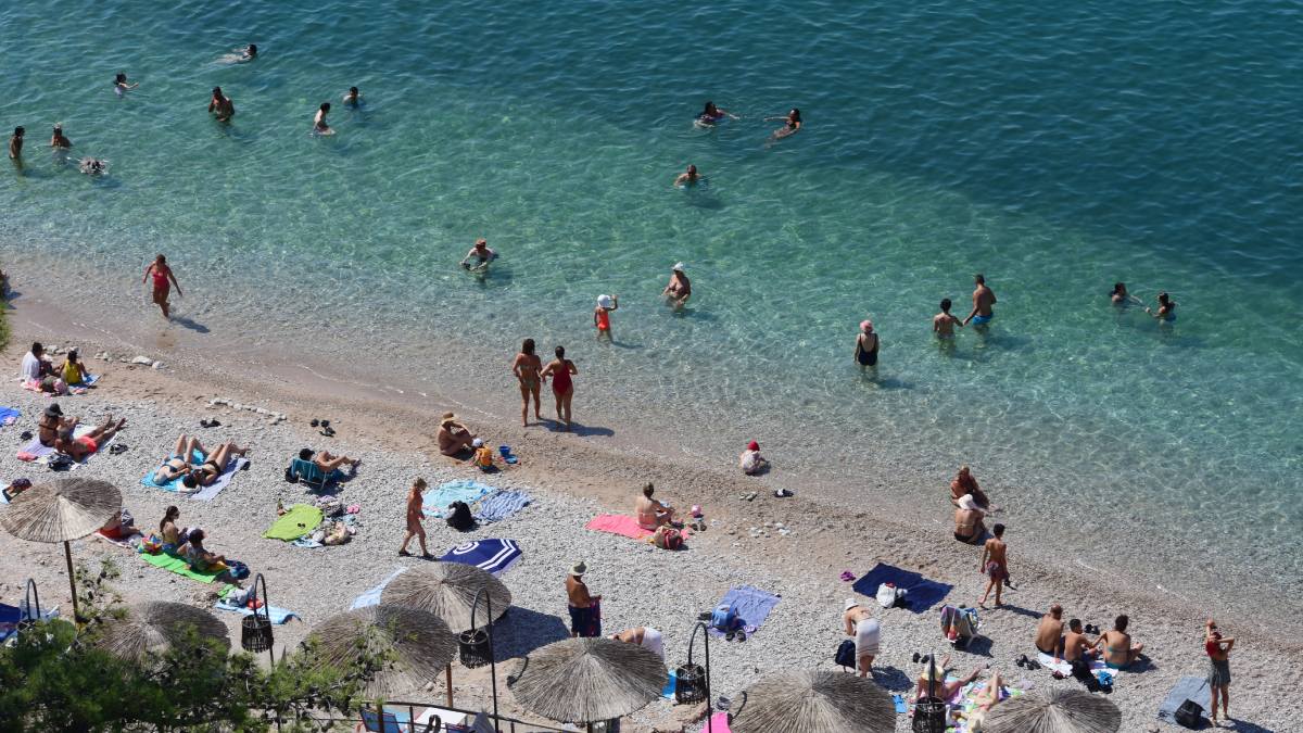 Καιρός σήμερα 21/7: «Καμίνι» όλη η χώρα λόγω του παρατεταμένου καύσωνα – Η πρόγνωση Σούζη και Αρνιακού