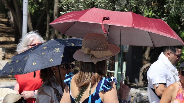 Καιρός σήμερα 6/7: «Φλερτ» με τους 40 βαθμούς και αφόρητη ζέστη – Η εκτίμηση Αρνιακού και Μαρουσάκη