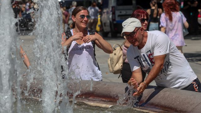 Καιρός σήμερα 5/7: Το μελτέμι «κουράστηκε» και ο υδράργυρος «σκαρφαλώνει» – Η πρόγνωση Αρνιακού και Μαρουσάκη