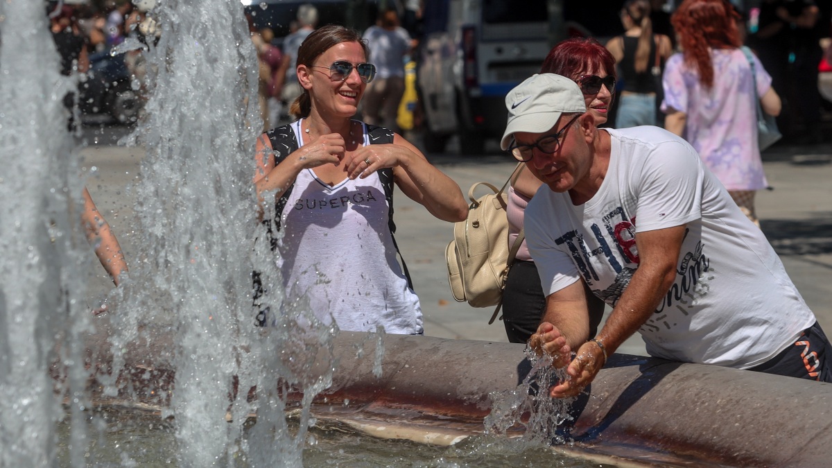 Καιρός σήμερα 5/7: Το μελτέμι «κουράστηκε» και ο υδράργυρος «σκαρφαλώνει» – Η πρόγνωση Αρνιακού και Μαρουσάκη