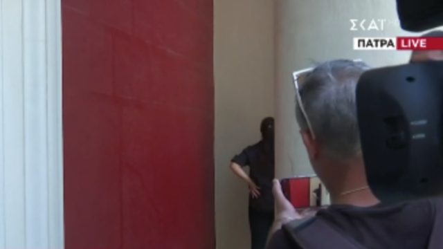 «Δεν καταλαβαίνω γιατί την προστατεύουν», φώναζε η φίλη της Μουρτζούκου που της σκότωσε το παιδί
