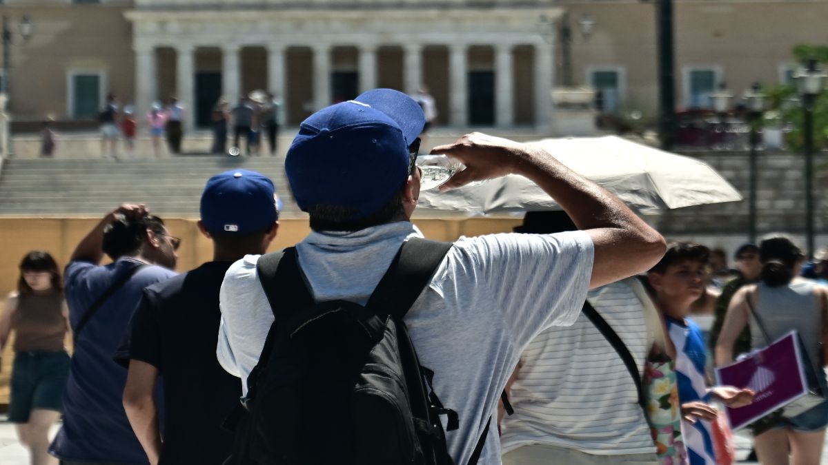 Επικαιροποιήθηκε το έκτακτο δελτίο της ΕΜΥ: Καύσωνας μέχρι την Τετάρτη και θερμοκρασίες πάνω από 40 βαθμούς