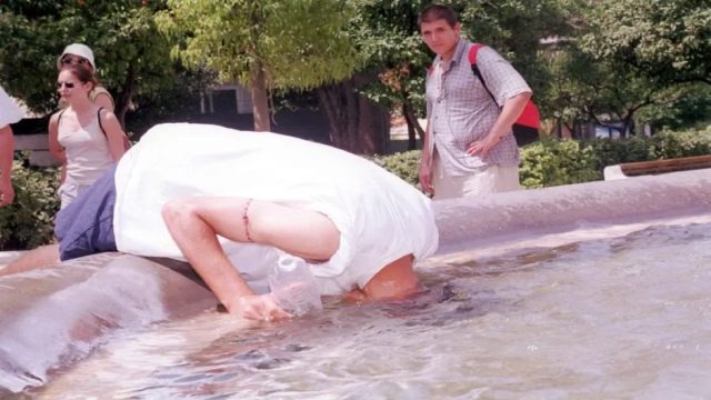 Ο ξεχασμένος καύσωνας των 48°C: Το καλοκαίρι του 1977 που «έλιωσε» την Αθήνα