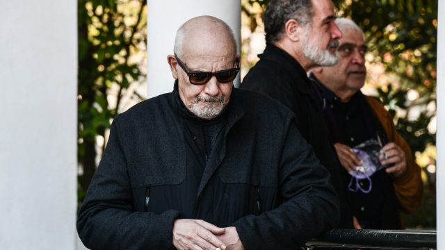 Ένοχος ο Γιώργος Κιμούλης για ψευδή κατάθεση στη δίκη με τη Ζέτα Δούκα – Ποινή φυλάκισης και πρόστιμο