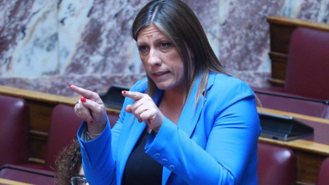 «Τα χέρια σας είναι βουτηγμένα στο αίμα»: Αρένα αντιπαράθεσης η Βουλή με επίκεντρο την Κωνσταντοπούλου
