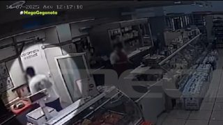Τρόμος σε σούπερ μάρκετ στην Κυψέλη: 34χρονος άρπαξε μαχαίρι και αυτοτραυματίστηκε