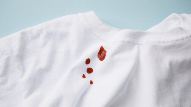 Σπιτικό υλικό για να καθαρίσετε τους δύσκολους λεκέδες