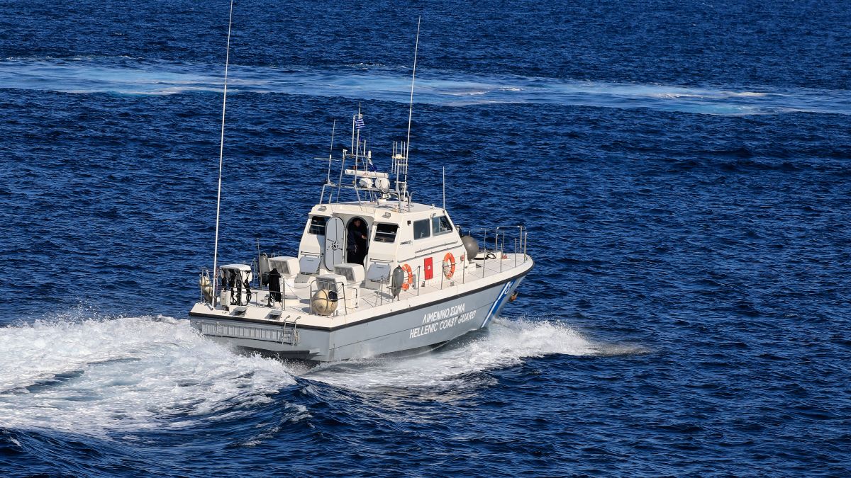 Συναγερμός στην Χαλκιδική: Προσάραξη θαλαμηγού με 12 επιβαίνοντες στο Ακρωτήριο Αγίου Νικολάου