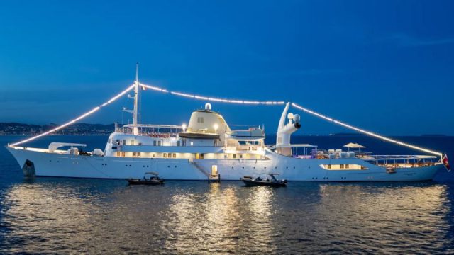 Πάρτι μέχρι τέλους στη θαλαμηγό του Ωνάση: Σλοβένος κροίσος ξόδεψε πάνω από 1 εκατ. ευρώ