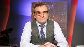 Ο Νίκος Ορφανός βάπτισε την κόρη του μετά την περιπέτεια της υγείας του: «Έκλαψε λίγο…»