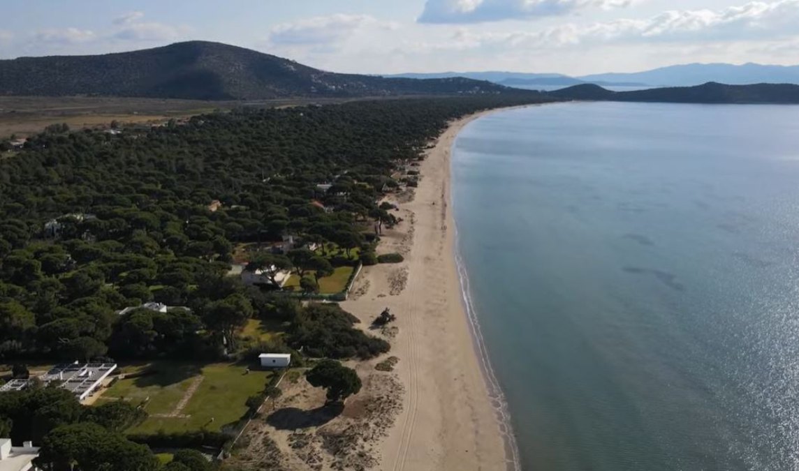 Οι 2 top παραλίες κοντά στην Αθήνα που πρέπει να πας!