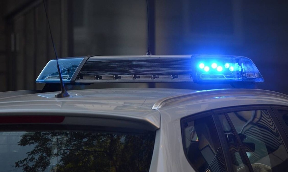 Σοκαριστικό περιστατικό στα Εξάρχεια: 82χρονη μαχαιρώθηκε από γείτονα